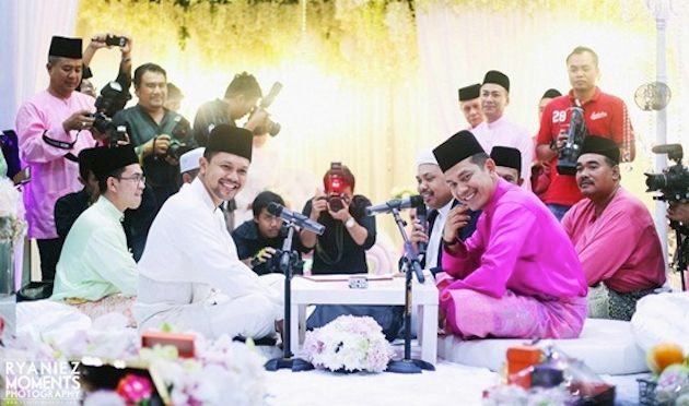 6 Gambar Pernikahan Arniesha Azureen Anak Rosyam Nor ~ ScaniaZ