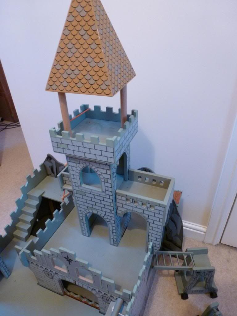 elc castle of doom figures