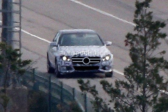 sypshots-2014-mercedes-c-class-sheds-camo-medium_2.jpg?t=1352305837