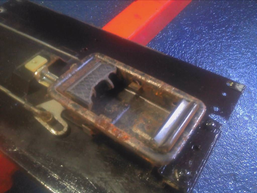 Early Defender Door locks? Land Rover UK Forums