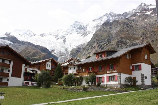 Suiza desde Valencia 16 dias.Trekking y ciudades.  - Blogs de Suiza - Saas Fee (6)
